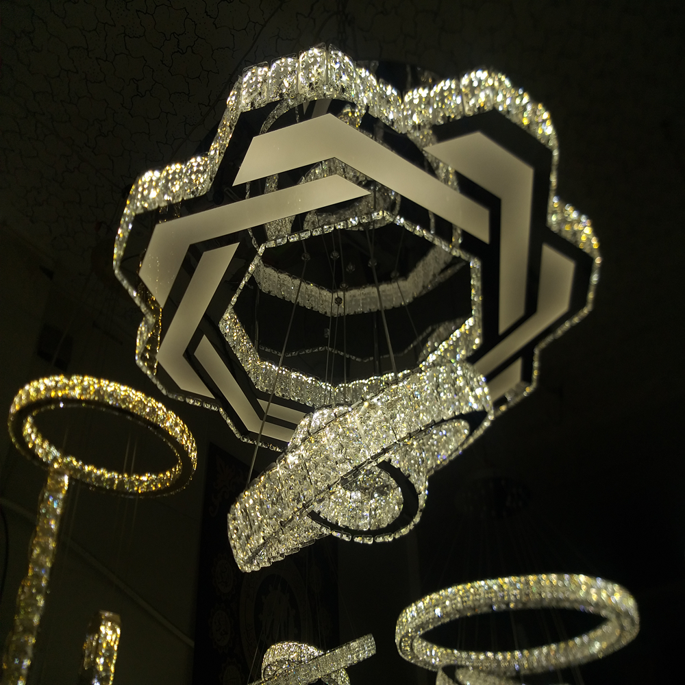 لوستر سقفی ۷۵ سانتیمتر مدل «پولیگان»