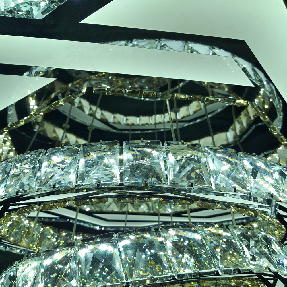 لوستر سقفی ۷۵ سانتیمتر مدل «پولیگان»